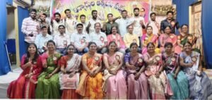 జ్ఞాపకాల పందిరి: మళ్ళీ కలిసిన చిన్ననాటి నేస్తాలు