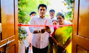 Nagarkurnool: నూతన గృహన్ని ప్రారంభించిన ఎమ్మెల్యే డా. కూచుకుళ్ల రాజేష్ రెడ్డి