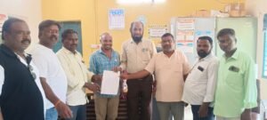 Nagarkurnool: జర్నలిస్టుపై దాడి చేసిన నిందితులపై చర్యలు తీసుకోవాలి తాసిల్దార్ కు వినతి