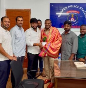 Rangareddy: మియాపూర్ నూతన సీఐ ను మర్యాదపూర్వకంగా కలిసిన యలమంచి ఉదయ్ కిరణ్