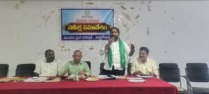 Chinnakodur: సమస్యల పరిష్కారానికి క్షేత్రస్థాయిలో పర్యటించాలి: అధికారులకు ఏఎంసీ చైర్మన్ పిలుపు