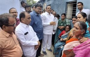 Rangareddy: బాధిత కుటుంబానికి రెండులక్షల ఆర్థిక సాయంచేసిన ఆరెకపూడి గాంధీ