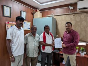 జీహెచ్‌ఎంసీ జీవో ప్రకారం వేతనాలు చెల్లించాలి: సీఐటీయూ డిమాండ్ డిప్యూటీ కమిషనర్‌కు వినతిపత్రం