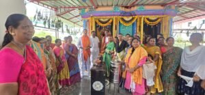 Rangareddy: భక్తుల అన్న ప్రసాదాల కార్యక్రమంలో జగదీశ్వర్ గౌడ్, బేరి రామచందర్ యాదవ్