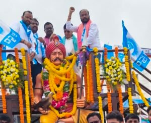 Hyderabad: మహనీయుల ఆశయాలను ఆచరణలో పెట్టడమే వారికి నిజమైన నివాళి