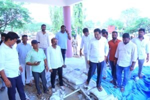 ఆమనగల్ ప్రజల ఆరోగ్యానికి కొత్త భరోసా రూ.17.50 కోట్లతో 50 పడకల ఆధునిక ఆసుపత్రి.. పనులను పరిశీలించిన ఎమ్మెల్యే కసిరెడ్డి