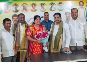 జిల్లా కాంగ్రెస్ అధ్యక్షురాలిగా పారిజాత బాధ్యతలు