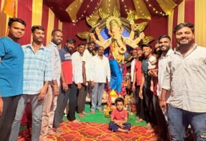 గణనాథుడికి ప్రత్యేక పూజలు నిర్వహించిన టీపీసీసీ కార్యదర్శి పార్వతల రాజేందర్
