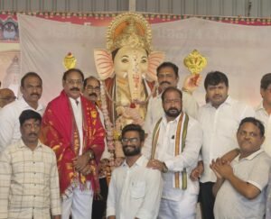 Medchal-Malkajgiri: వినాయక మహా గణపతుల విగ్రహాలను దర్శించుకుని ప్రత్యేక పూజలు నిర్వహించిన బండి రమేష్