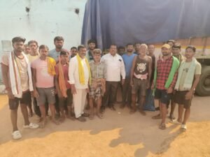 కార్మికుల సమస్యలను ప్రభుత్వం వెంటనే పరిష్కరించాలి టీడీపీ నాయకులు యు. విజయకుమార్