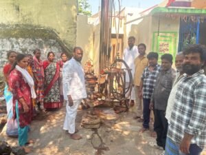 పర్వతాల రాజేందర్ చొరవతో యాదగిరినగర్‌లో కొత్త బోర్‌వెల్