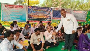 వైద్య ఆరోగ్యశాఖ ఉద్యోగులను వెంటనే పర్మినెంట్ చేయాలి: భీమనాధుని సత్యనారాయణ