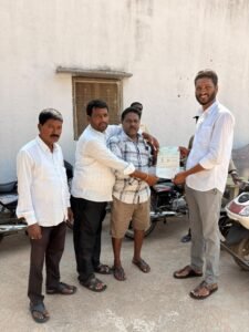 Chinnakodur: పేద కుటుంబాలకు సీఎం సహాయ నిధి కొండంత అండ: కాంగ్రెస్ నేత అజ్జు యాదవ్