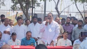 మైలార్‌దేవ్‌పల్లి డివిజన్‌లో రూ.178.10 లక్షలతో సీసీ రోడ్ల నిర్మాణం రోడ్ల అభివృద్ధి పనులకు శంకుస్థాపన చేసిన ఎమ్మెల్యే ప్రకాష్ గౌడ్