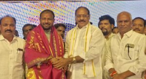 Rangareddy: వజ్రేష్ యాదవ్ కు జన్మదిన శుభాకాంక్షలు తెలిపిన బండి రమేష్